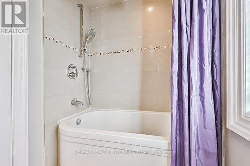 1544 Alexandra Boulevard, Mississauga, ON - Indoor Photo Showing Bathroom