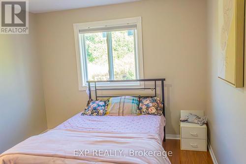 20 Curzon Crescent, Guelph, ON - Indoor Photo Showing Bedroom