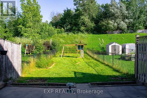 20 Curzon Crescent, Guelph, ON - Outdoor With Backyard