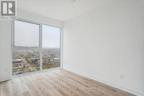 1610 - 370 Martha Street, Burlington, ON - Indoor Photo Showing Other Room