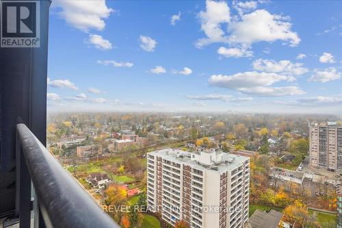 1910 - 370 Martha Street, Burlington, ON - Outdoor With View