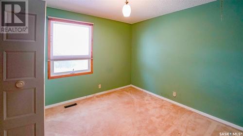 95 Massey Road, Regina, SK - Indoor Photo Showing Other Room