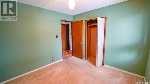 95 Massey Road, Regina, SK - Indoor Photo Showing Other Room