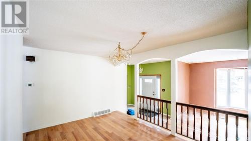 95 Massey Road, Regina, SK - Indoor Photo Showing Other Room