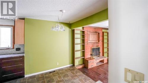 95 Massey Road, Regina, SK - Indoor Photo Showing Other Room