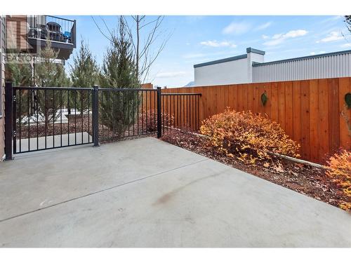 388 Eckhardt Avenue Unit# 104, Penticton, BC - Outdoor