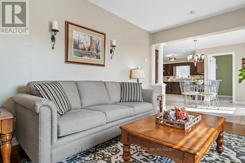 78 Beverly Street, Greater Napanee, ON - Indoor Photo Showing Living Room