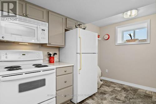 78 Beverly Street, Greater Napanee, ON - Indoor Photo Showing Kitchen