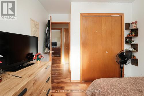 569 River Road S, Peterborough (Ashburnham), ON - Indoor Photo Showing Bedroom