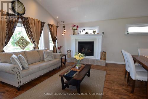 105 Milroy Drive, Peterborough (Northcrest), ON - Indoor Photo Showing Living Room With Fireplace