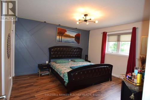 105 Milroy Drive, Peterborough (Northcrest), ON - Indoor Photo Showing Bedroom