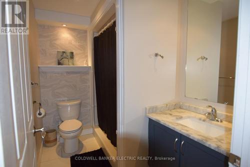 105 Milroy Drive, Peterborough (Northcrest), ON - Indoor Photo Showing Bathroom