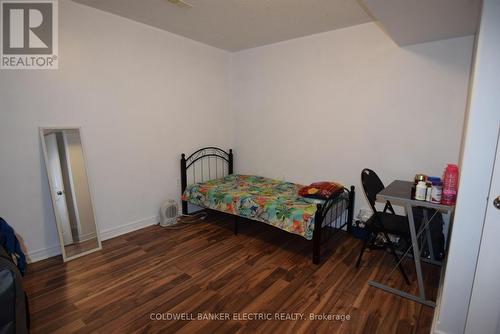 105 Milroy Drive, Peterborough (Northcrest), ON - Indoor Photo Showing Bedroom