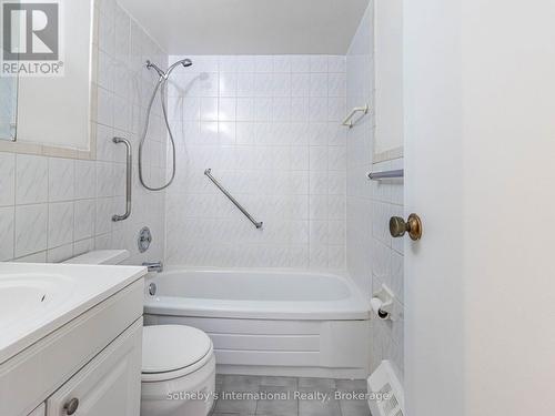 1110 - 3120 Kirwin Avenue, Mississauga (Cooksville), ON - Indoor Photo Showing Bathroom