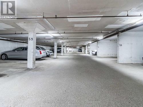 1110 - 3120 Kirwin Avenue, Mississauga (Cooksville), ON - Indoor Photo Showing Garage