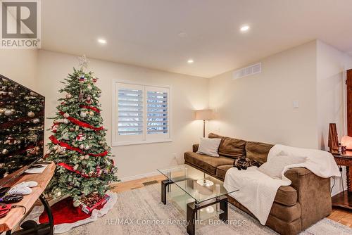 20 Havelock Street, Guelph (St. George'S), ON - Indoor Photo Showing Living Room