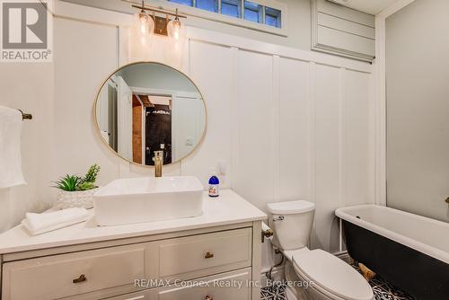 20 Havelock Street, Guelph (St. George'S), ON - Indoor Photo Showing Bathroom