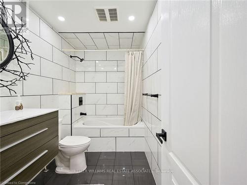 37 Sir Jacobs Crescent, Brampton, ON - Indoor Photo Showing Bathroom