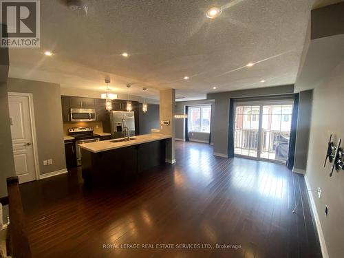 19 - 362 Plains Road E, Burlington, ON - Indoor Photo Showing Kitchen