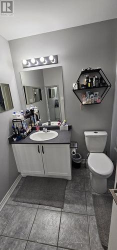 16 Piggott Mews, Toronto, ON - Indoor Photo Showing Bathroom