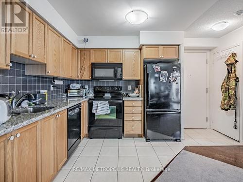 1812 - 60 Heintzman Street, Toronto, ON - Indoor Photo Showing Kitchen