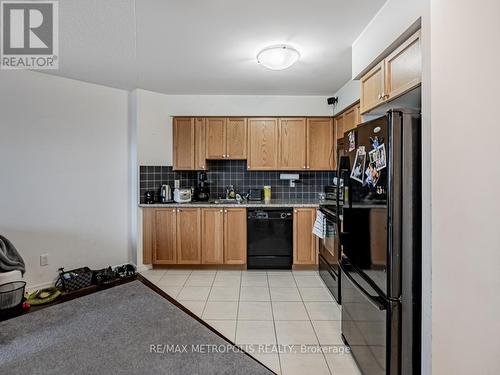 1812 - 60 Heintzman Street, Toronto, ON - Indoor Photo Showing Kitchen