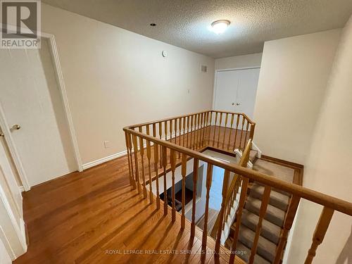 4504 Gullfoot Circle, Mississauga, ON - Indoor Photo Showing Other Room