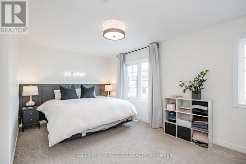 34 Marr Lane, Hamilton, ON - Indoor Photo Showing Bedroom