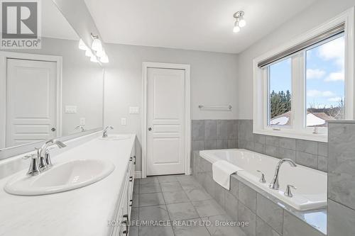 2394 Leeds Crossing Close, London, ON - Indoor Photo Showing Bathroom