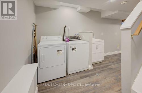 140 Poplar Drive, Cambridge, ON - Indoor Photo Showing Laundry Room