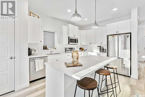 526 Brighton Gate, Saskatoon, SK - Indoor Photo Showing Kitchen With Stainless Steel Kitchen With Upgraded Kitchen