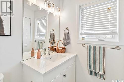 526 Brighton Gate, Saskatoon, SK - Indoor Photo Showing Bathroom