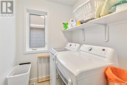 526 Brighton Gate, Saskatoon, SK - Indoor Photo Showing Laundry Room