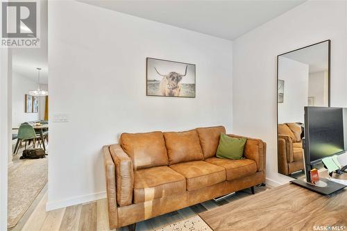 526 Brighton Gate, Saskatoon, SK - Indoor Photo Showing Living Room