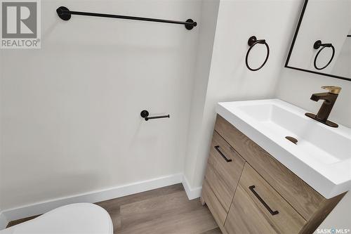 2811 Assiniboine Avenue, Regina, SK - Indoor Photo Showing Bathroom