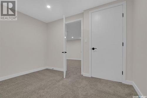 2811 Assiniboine Avenue, Regina, SK - Indoor Photo Showing Other Room