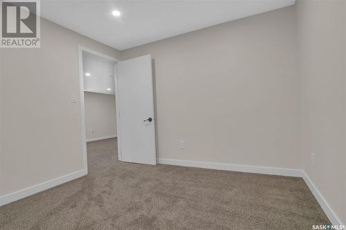 2811 Assiniboine Avenue, Regina, SK - Indoor Photo Showing Other Room