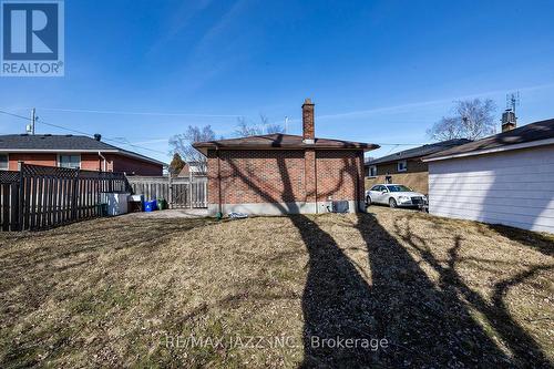 611 Athol Street E, Oshawa (Donevan), ON - Outdoor