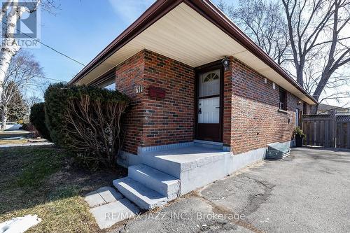 611 Athol Street E, Oshawa (Donevan), ON - Outdoor