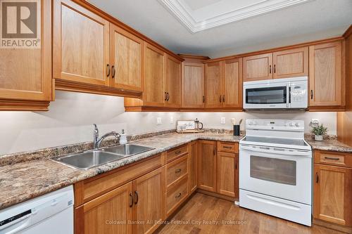 4 - 7 Fairhaven Lane, Goderich (Goderich Town), ON - Indoor Photo Showing Kitchen With Double Sink