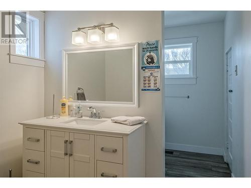 Clubhouse bathroom - 5484 25 Avenue Unit# 38, Vernon, BC 