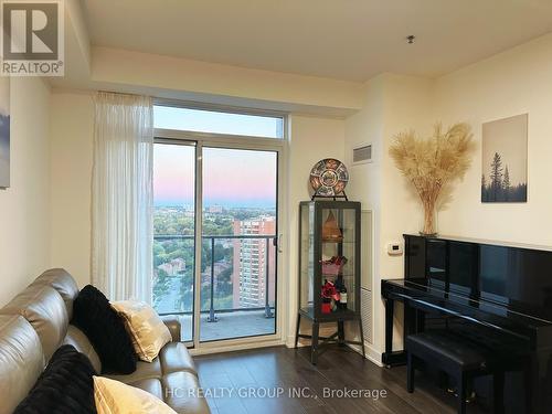 2309 - 195 Bonis Avenue, Toronto, ON - Indoor Photo Showing Living Room