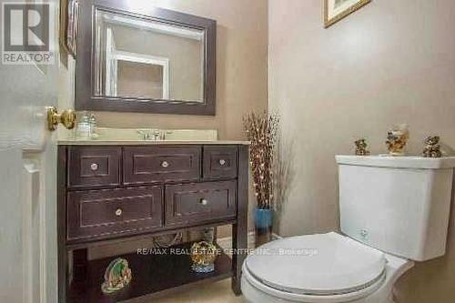 44 Lilly Crescent, Brampton, ON - Indoor Photo Showing Bathroom