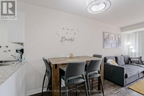 1704 - 310 Burnhamthorpe Road W, Mississauga, ON - Indoor Photo Showing Dining Room