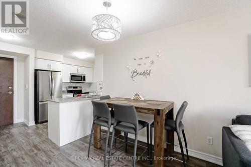 1704 - 310 Burnhamthorpe Road W, Mississauga, ON - Indoor