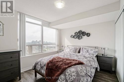 1704 - 310 Burnhamthorpe Road W, Mississauga, ON - Indoor Photo Showing Bedroom