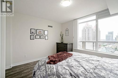 1704 - 310 Burnhamthorpe Road W, Mississauga, ON - Indoor Photo Showing Bedroom