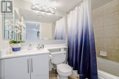 1704 - 310 Burnhamthorpe Road W, Mississauga, ON - Indoor Photo Showing Bathroom