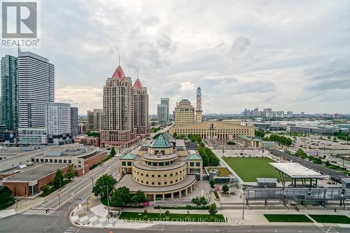 1704 - 310 Burnhamthorpe Road W, Mississauga, ON - Outdoor With View