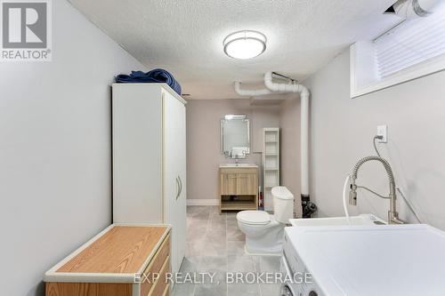 109 Virginia Street, Kingston, ON - Indoor Photo Showing Bathroom